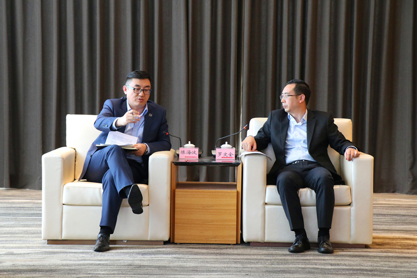 厲害了！人工智能獨角獸深蘭科技與德陽建投簽約啦！羅市長現(xiàn)場見證哦！